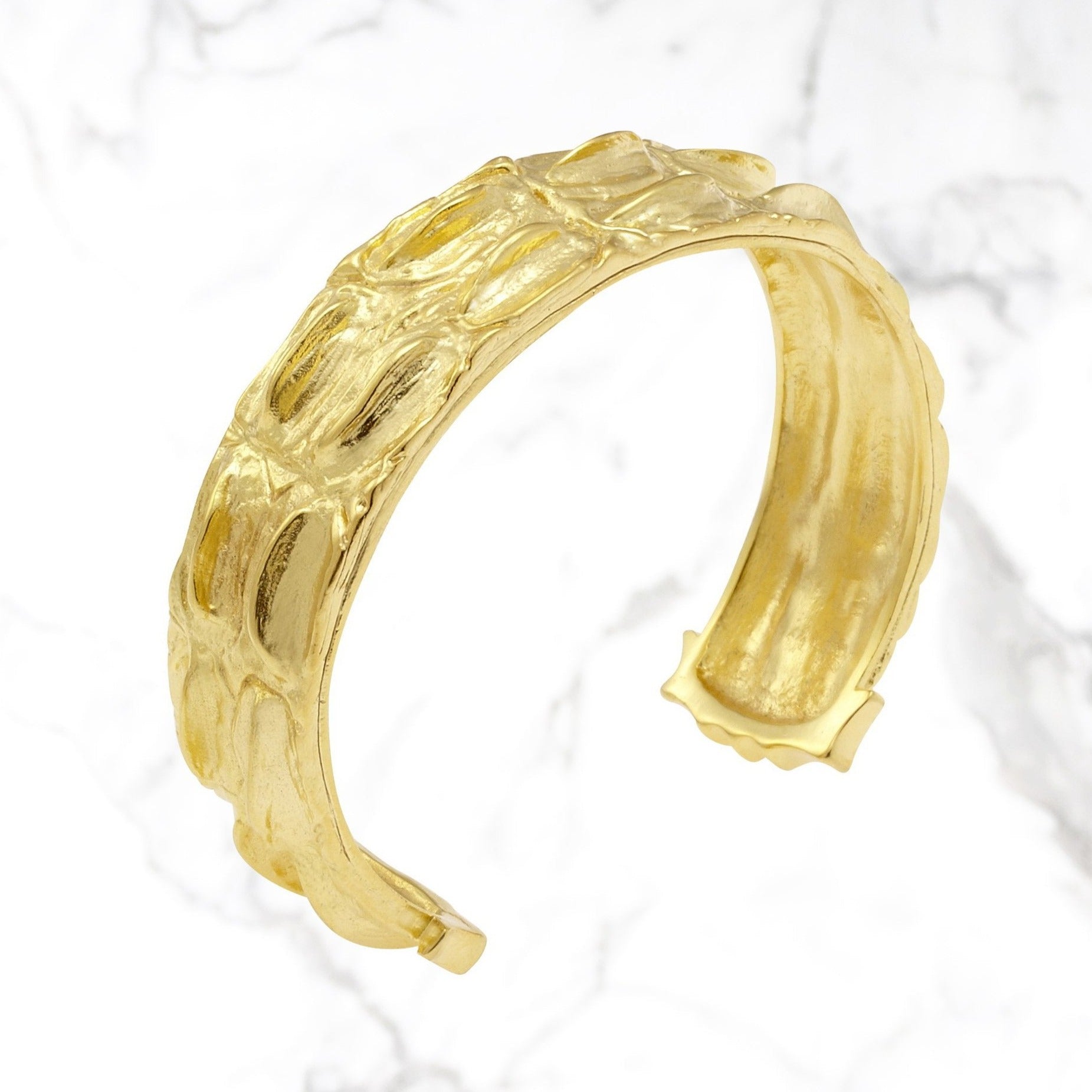 M2 gold bracelet