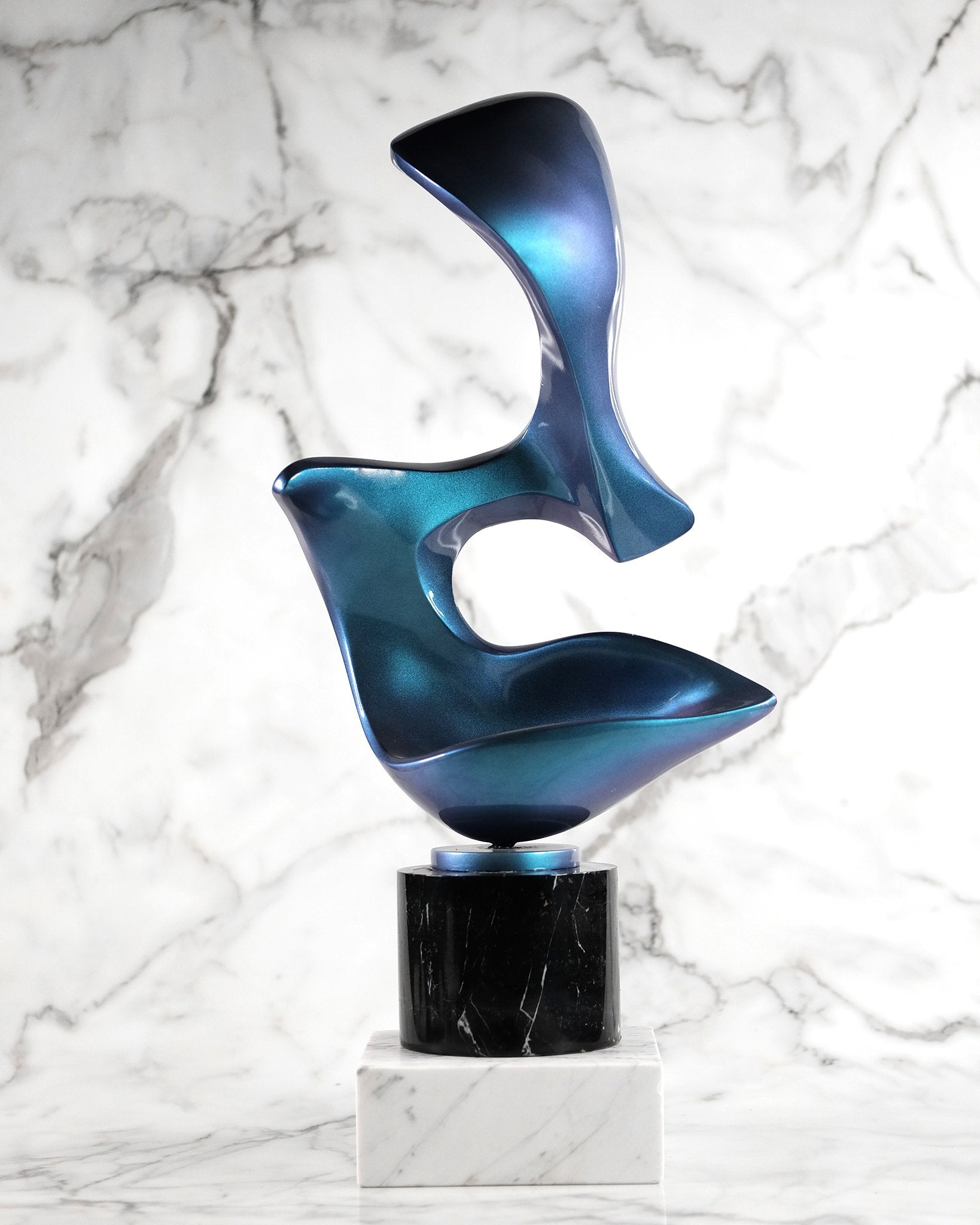 Blue-to-Purple Holographic Lacquered Aluminum Sculpture on Marble Base (1)