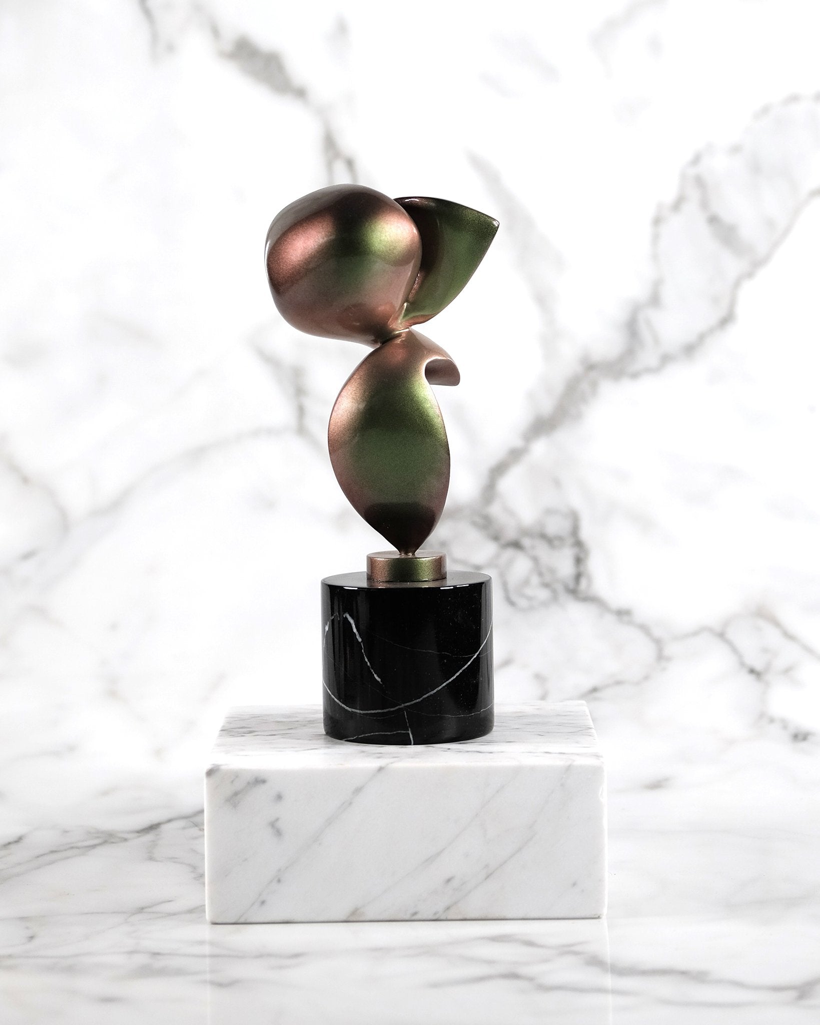 Orange-to-Green Hollographic Lacquered Aluminum Sculpture on Marble Base (3)
