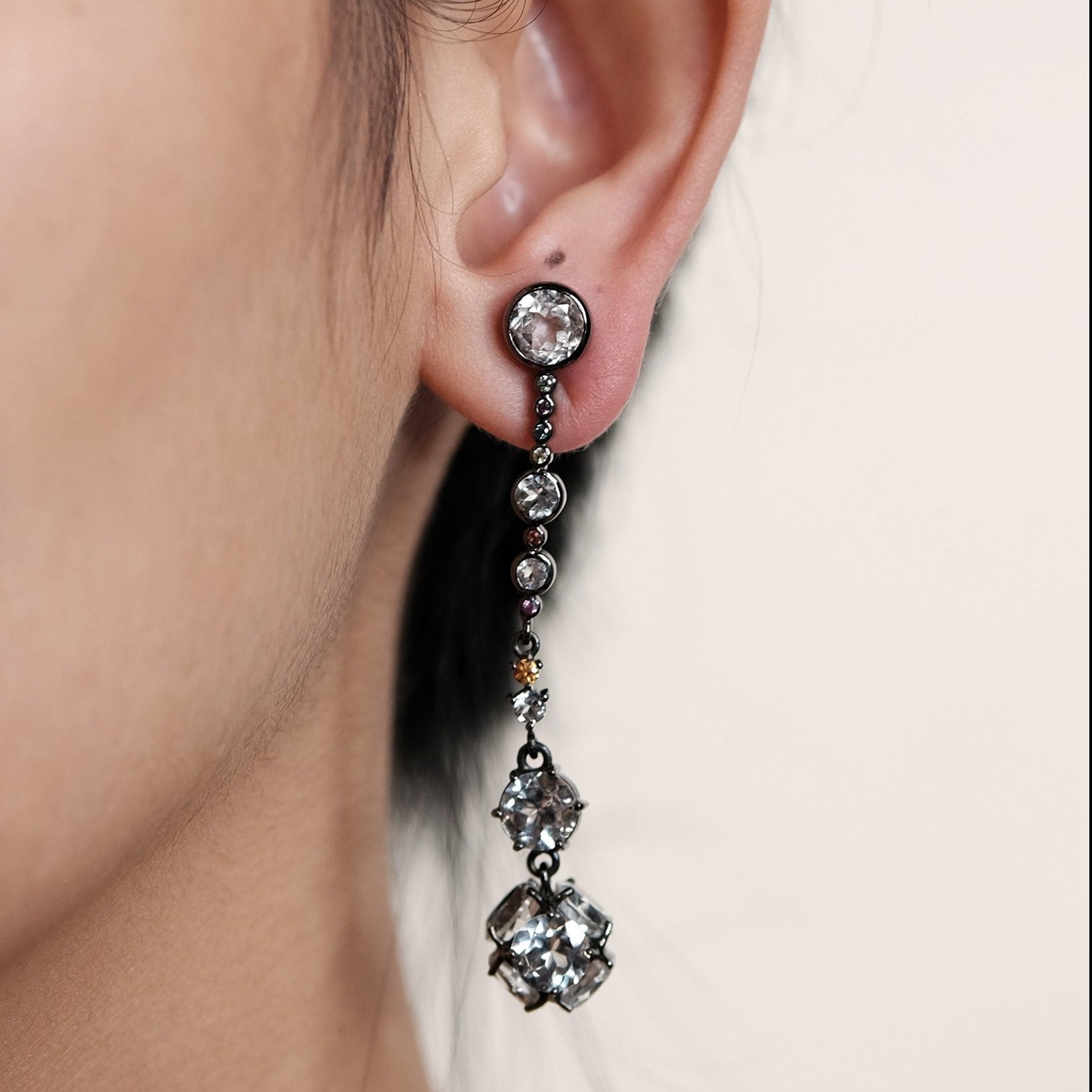 MCL Design pendulum earrings