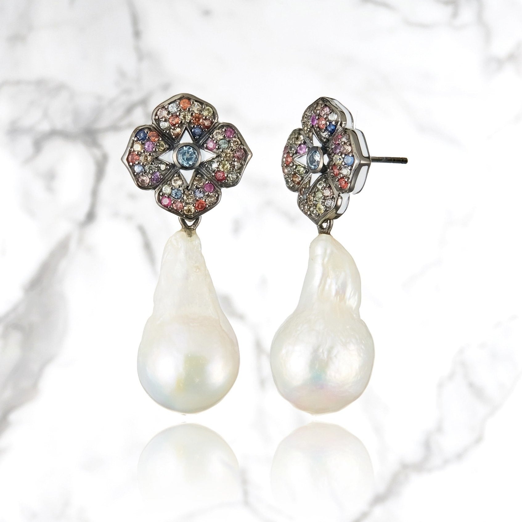 MCL Design pearl earrings